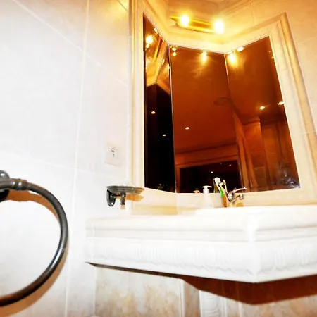 Sea View With Pool In Apartment Argeles-sur-Mer