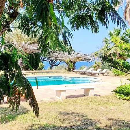 Sea View With Pool In Apartment *