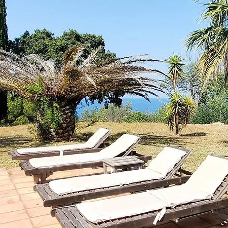 Apartment Sea View With Pool In